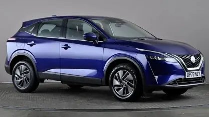 Używany Nissan Qashqai Acenta Premium 158 KM (116 kW) 2023 Niebieski SUV