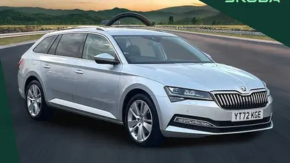 Brilliant silver metallic Used 2022 Skoda Superb SE L Estate | £22,290 (Fair price)