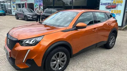 Used Peugeot 2008 Active Premium 101 HP (74 kW) 2022 SUV