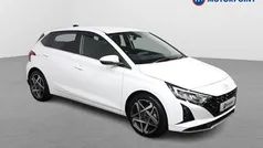 White Used 2025 Hyundai i20 Premium Hatchback | £19,199 (Fair price)