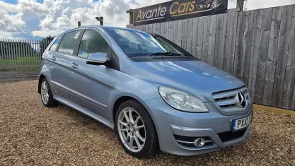 Used Mercedes B180 109 HP (80 kW) 2015 MPV