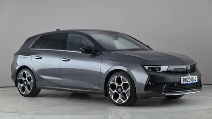 Used Vauxhall Astra Ultimate 131 HP (96 kW) 2026 Hatchback