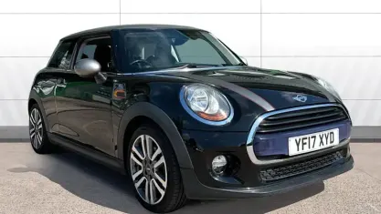 Used Mini Cooper Hatch 136 HP (100 kW) 2017 Black Hatchback