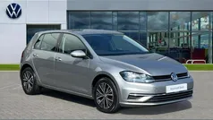 Used 2018 VW Golf VII SE Hatchback | £12,790 (Fair price)