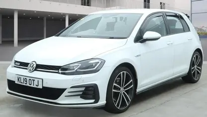 Used VW Golf VII GTD 184 HP (135 kW) 2019 Hatchback