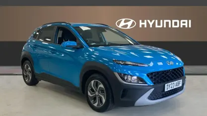 Używany Hyundai Kona SE 141 KM (103 kW) 2022 Niebieski SUV