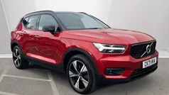 Fusion red Used 2021 Volvo XC40 R-Design SUV | £25,990 (Fair price)