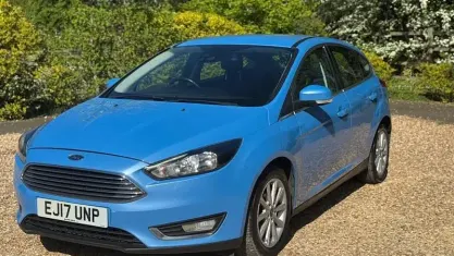 Used Ford Focus Titanium 125 HP (91 kW) 2017 Blue Hatchback