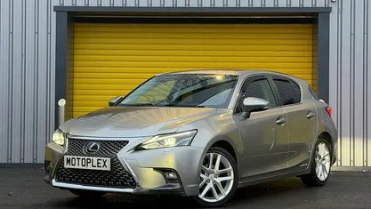 Used Lexus CT200h 136 HP (100 kW) 2017 Hatchback