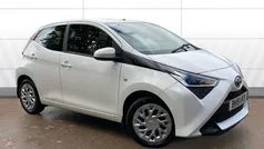 Used 2019 Toyota Aygo X-play Hatchback | £7,832 (Fair price)