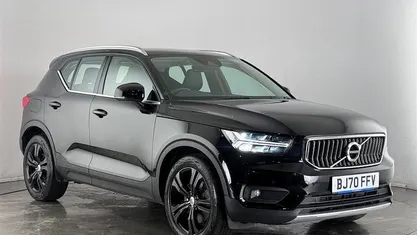 Used Volvo XC40 Inscription 211 HP (155 kW) 2021 Black SUV