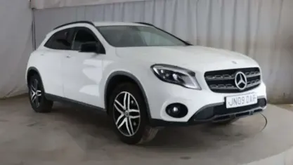 Used Mercedes GLA180 Urban 122 HP (89 kW) 2020 SUV