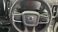 Used 2022 Volvo XC40 Momentum SUV | £19,642 (Good price)