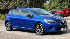 Used 2022 Renault Clio V Evolution Hatchback | £13,028 (Good price)