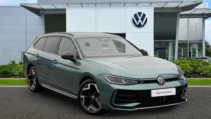 Used VW Passat R-line 150 HP (110 kW) 2025 Green Estate