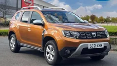 Orange Used 2021 Dacia Duster Comfort SUV | £10,250 (Good price)