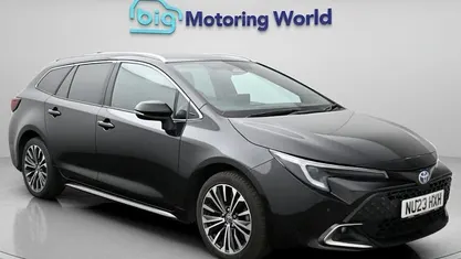 Begagnad Toyota Corolla Design 140 HK (102 kW) 2026 Kombi