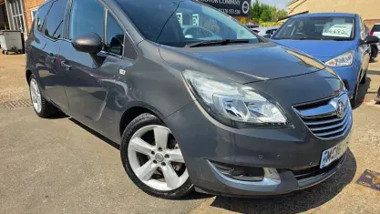 Used Vauxhall Meriva 101 HP (74 kW) 2016 Grey MPV