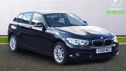 Usado BMW 118 Comfort Edition 136 CV (100 kW) 2019 Negro Utilitario