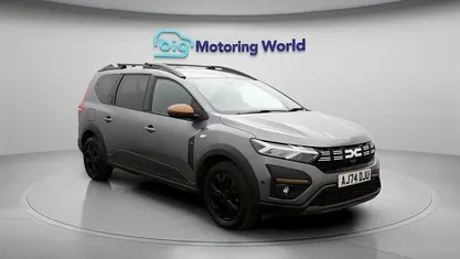 Used 2025 Dacia Jogger Extreme MPV | £19,700 (Fair price)