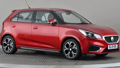 Used MG MG3 Exclusive 106 HP (77 kW) 2019 Red Hatchback