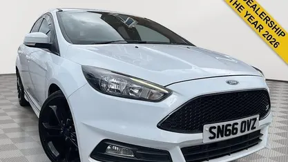Used Ford Focus ST 250 HP (183 kW) 2016 Hatchback