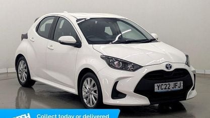 Usado Toyota Yaris Hybrid 116 HP (85 kW) 2025 Citadino