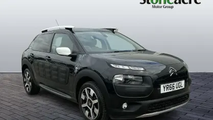 Used Citroën C4 Cactus Rip Curl 100 HP (73 kW) 2016 Black Hatchback
