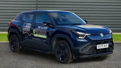 Used Suzuki e-Vitara 135 kW (184 HP) 2025 Blue SUV