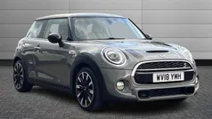 Moonwalk grey Used 2018 Mini Cooper S Hatchback | £12,880 (Fair price)