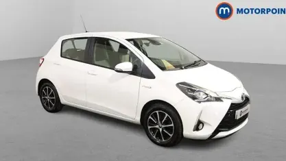 Second-hand Toyota Yaris Hybrid 101 CP (74 kW) 2019 Alb Hatchback
