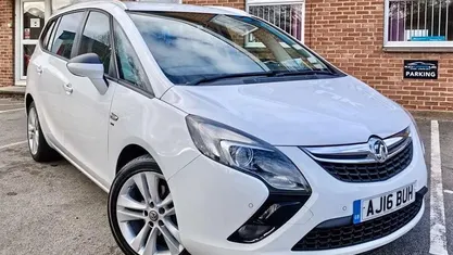 White Used 2016 Vauxhall Zafira Tourer SRi MPV | £5,420 (Good price)
