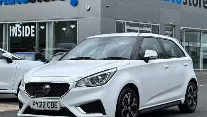 Begagnad MG MG3 Exclusive 106 HK (77 kW) 2024 Halvkombi