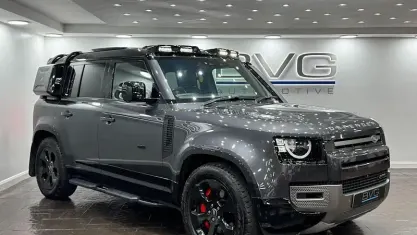 Used Land Rover Defender Dynamic 404 HP (297 kW) 2023 SUV