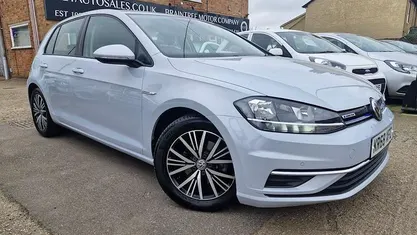 Used VW Golf VII SE 131 HP (96 kW) 2018 Silver Hatchback