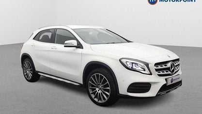 Usado Mercedes GLA180 AMG line 122 HP (89 kW) 2019 Branco SUV