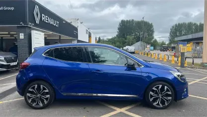 Used Renault Clio Techno 90 HP (66 kW) 2023 Renault id  iron blue  Hatchback