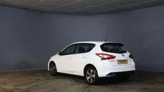 Brilliant white Used 2016 Nissan Pulsar Acenta Hatchback | £5,795 (Fair price)