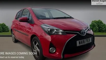 Used Toyota Yaris Hybrid 101 HP (74 kW) 2016 Hatchback