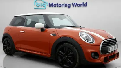 Używany Mini Cooper Hatch 136 KM (100 kW) 2020 Pomarańczowy Hatchback