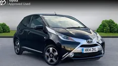 Bold black Used 2014 Toyota Aygo X-clusiv Hatchback | £5,944 (Fair price)