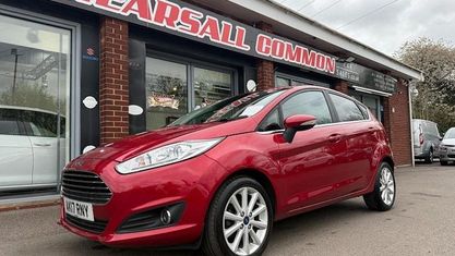 Usado Ford Fiesta Titanium 125 HP (91 kW) 2017 Vermelho Citadino