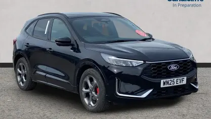 Begagnad Ford Kuga ST-Line 180 HK (132 kW) 2026 Svart SUV