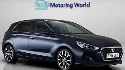 Used Hyundai i30 Premium SE 140 HP (102 kW) 2019 Blue Hatchback