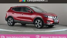 Red Used 2017 Nissan Qashqai N-Connecta SUV | £11,397 (Fair price)