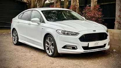 Used Ford Mondeo ST-Line 180 HP (132 kW) 2017 White Hatchback