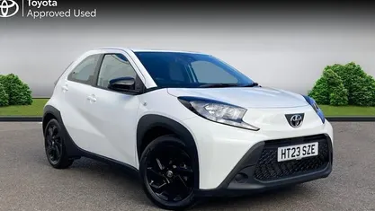 Used Toyota Aygo X PURE 72 HP (52 kW) 2025 SUV