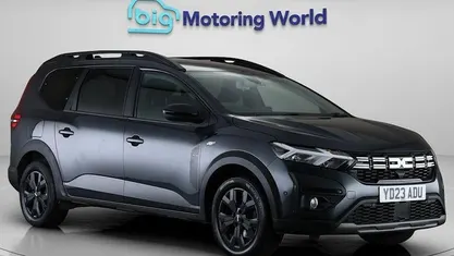 Used Dacia Jogger Extreme 110 HP (80 kW) 2023 Grey MPV