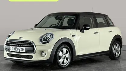 Used Mini Cooper Classic 136 HP (100 kW) 2019 White Hatchback