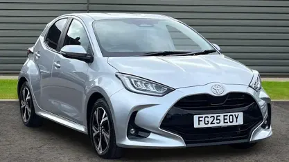 Used Toyota Yaris Design 116 HP (85 kW) 2025 Silver Hatchback